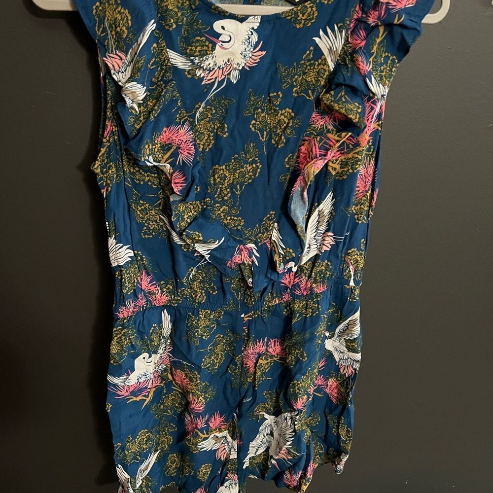 Express Ruffle Crane/ Bird Print Romper - Picture 4 of 15